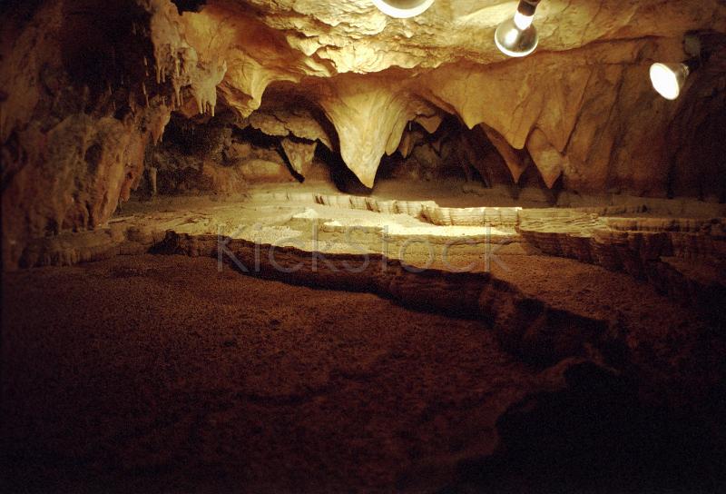 grain: subterranean rock formations